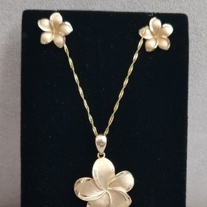 14k  hawaiian plumeria flower set